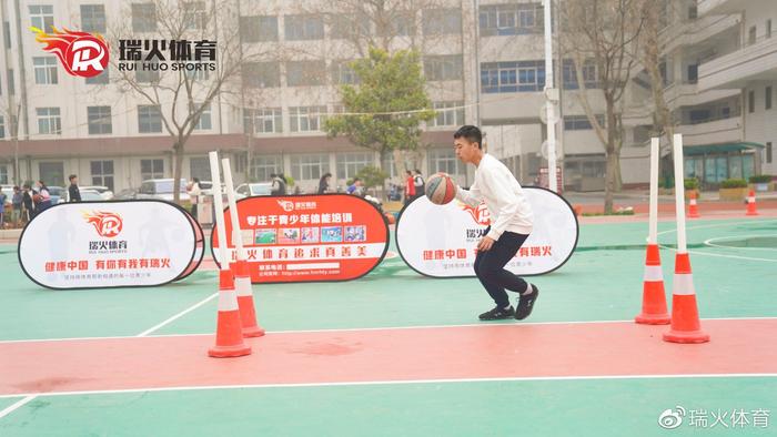 敏捷性训练对篮球比赛表现的影响及解决方案_2